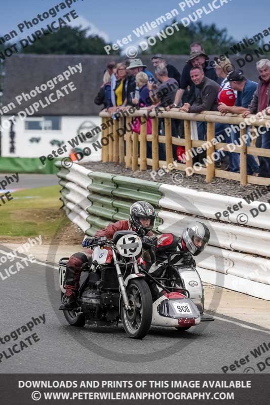 Vintage motorcycle club;eventdigitalimages;mallory park;mallory park trackday photographs;no limits trackdays;peter wileman photography;trackday digital images;trackday photos;vmcc festival 1000 bikes photographs